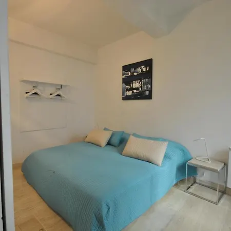 Apartman A Une Rue Du Palais 3 Bodpre888 *