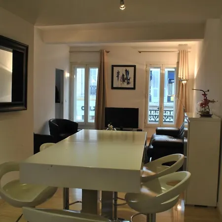 A Une Rue Du Palais 3 Bodpre888 * Cannes