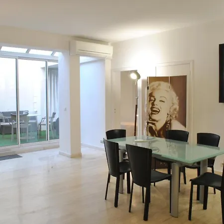 A Une Rue Du Palais 3 Bodpre888 Cannes