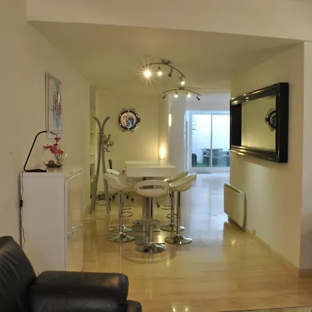 A Une Rue Du Palais 3 Bodpre888 * Cannes